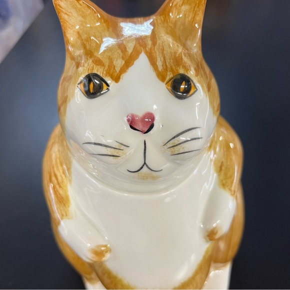 N. S. Gustin Co. Hand Decorated Tabby Cat Cookie Jar Hand Decorated Made U.S.A. - Picture 7 of 12